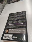 FALSO: Dinero falso. Maestros falsos. Activos falsos.